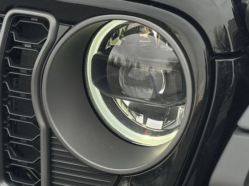 New 2026 Jeep Wrangler Unlimited Rubicon 392 image 9