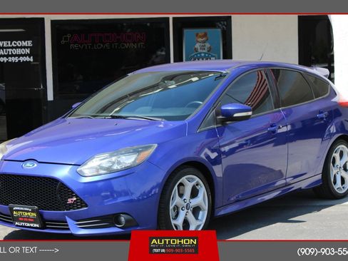 Used 2014 Ford Focus ST w/ Equipment Group 202A FWD image 1