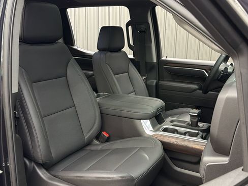 Used 2026 GMC Sierra 1500 SLT AWD/4WD image 35