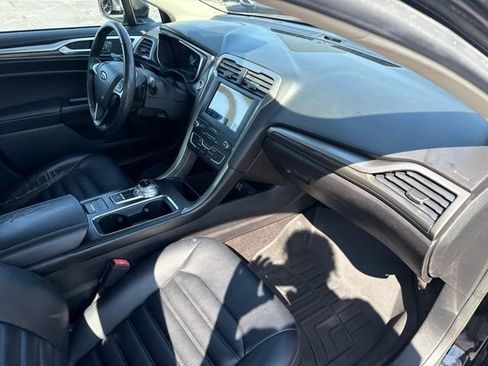Used 2019 Ford Fusion SEL FWD image 15