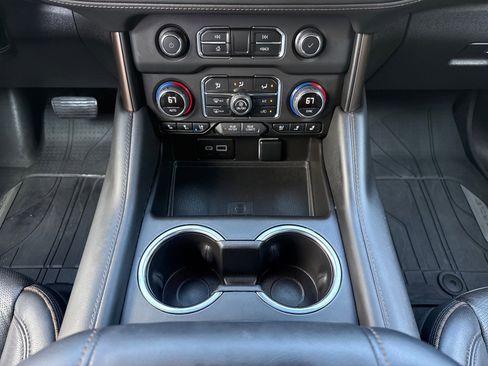 Used 2023 Chevrolet Tahoe High Country image 15