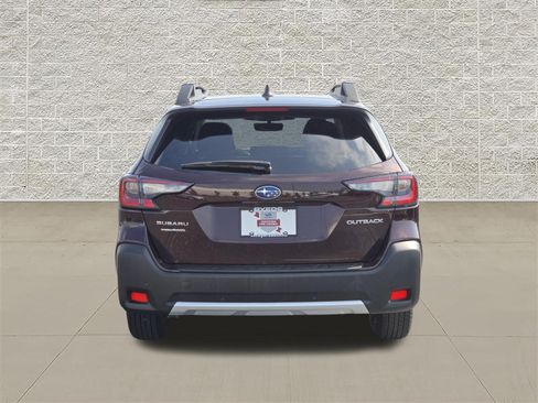 Certified 2025 Subaru Outback Limited AWD/4WD image 6