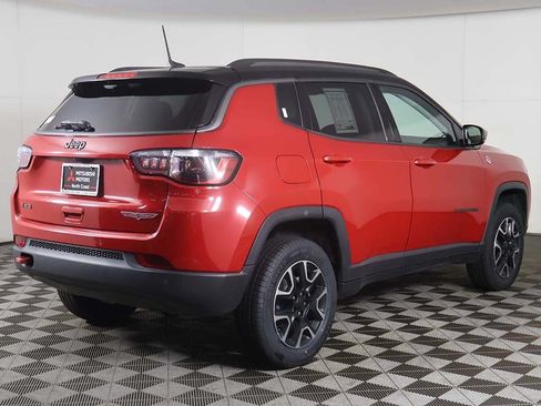 Used 2021 Jeep Compass Trailhawk AWD/4WD image 9