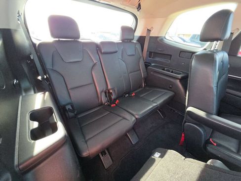 Used 2025 Kia Telluride S AWD/4WD image 7