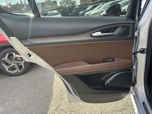 Used 2020 Alfa Romeo Stelvio Ti w/ Active Blind Spot Package image 11