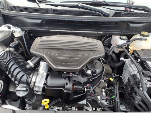 Used 2023 Cadillac XT5 Premium Luxury w/ LPO, Floor Liner Package AWD/4WD image 31