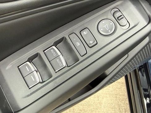 New 2025 Honda Accord EX-L image 9