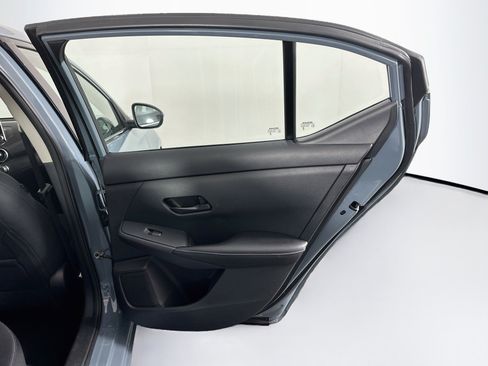 Used 2025 Nissan Sentra SV FWD image 27