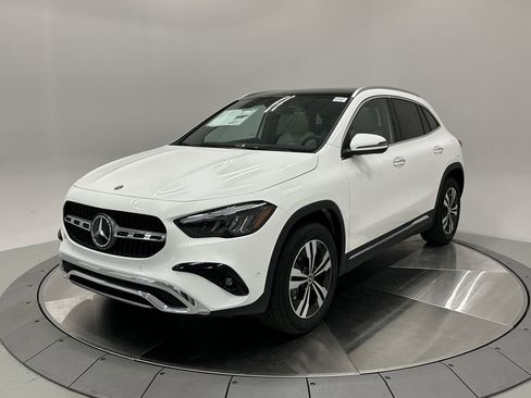 New 2026 Mercedes-Benz GLA 250 image 3