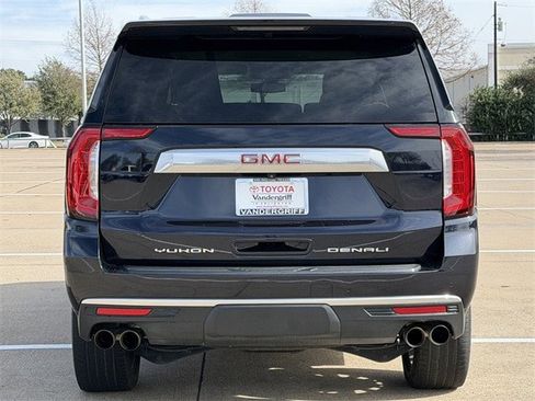 Used 2022 GMC Yukon XL Denali image 5