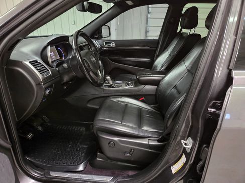 Used 2018 Jeep Grand Cherokee Limited image 14