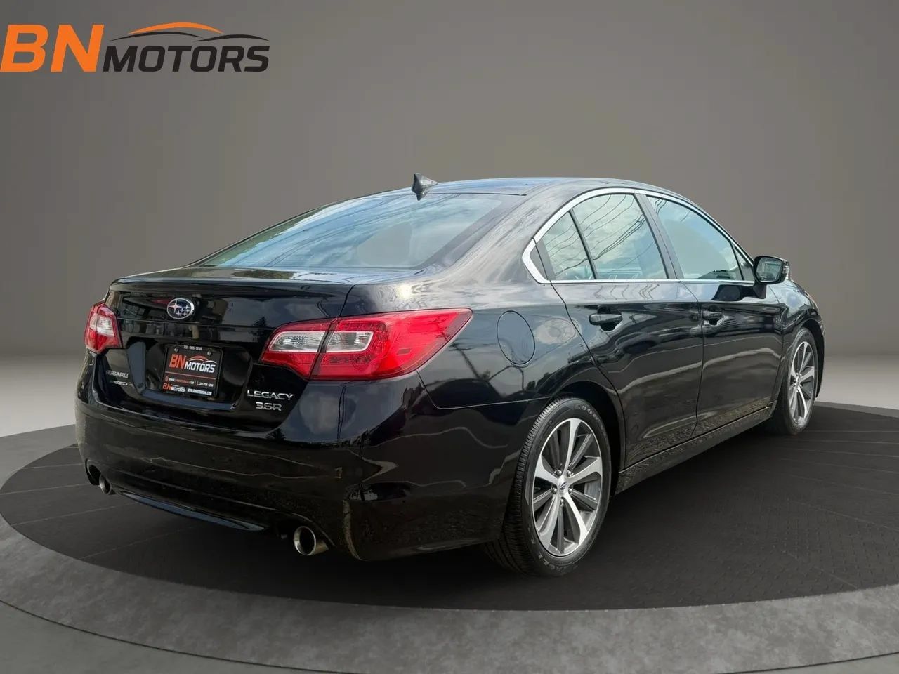 Used 2016 Subaru Legacy 3.6R Limited AWD/4WD image 6