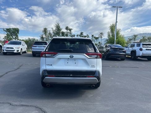 Used 2023 Toyota RAV4 XSE AWD/4WD image 5