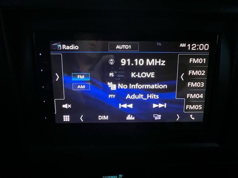 Used 2015 Chevrolet Express 3500 w/ Cold Climate Package image 23