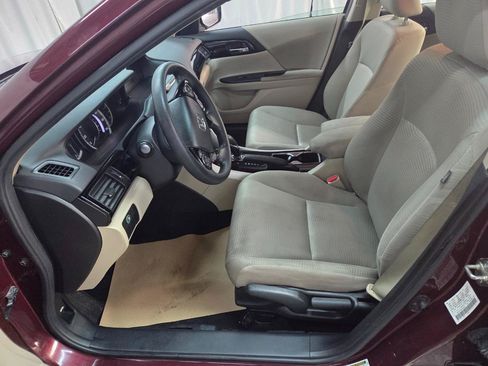 Used 2016 Honda Accord LX image 14