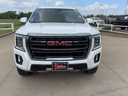 Used 2023 GMC Yukon AT4 AWD/4WD image 4