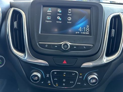 Used 2018 Chevrolet Equinox LT image 31