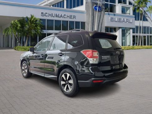 Used 2018 Subaru Forester 2.5i Premium w/ All-Weather Package AWD/4WD image 5