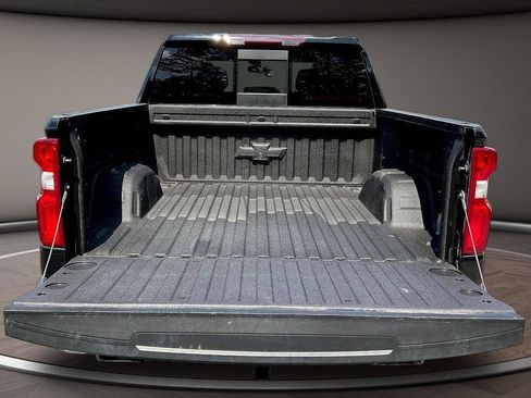 Used 2022 Chevrolet Silverado 1500 LTZ AWD/4WD image 8