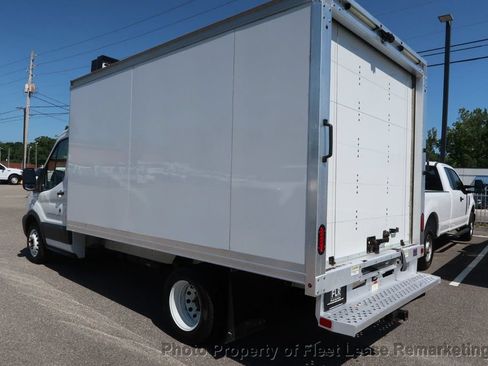Used 2018 Ford Transit 350 156 DRW RWD image 3