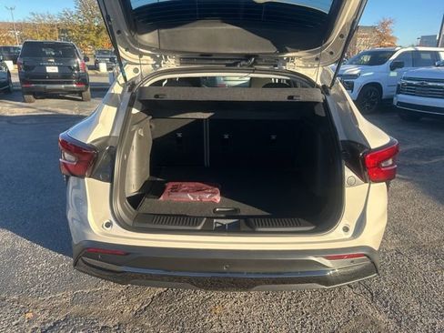 New 2026 Chevrolet Trax ACTIV w/ Driver Confidence Package FWD image 29