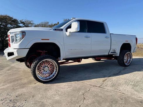 Used 2020 GMC Sierra 2500 Denali w/ Denali Ultimate Package image 8