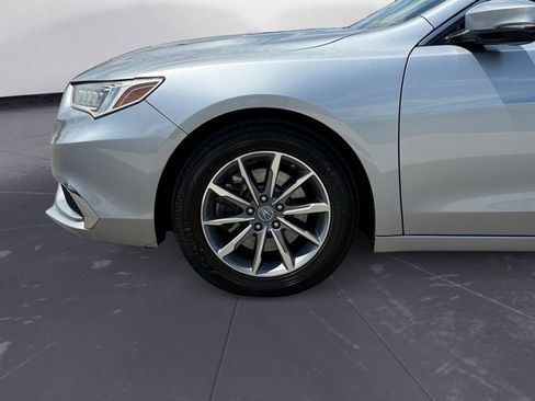 Used 2018 Acura TLX FWD image 8