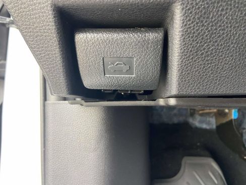 Used 2022 Toyota Tundra Capstone AWD/4WD image 30