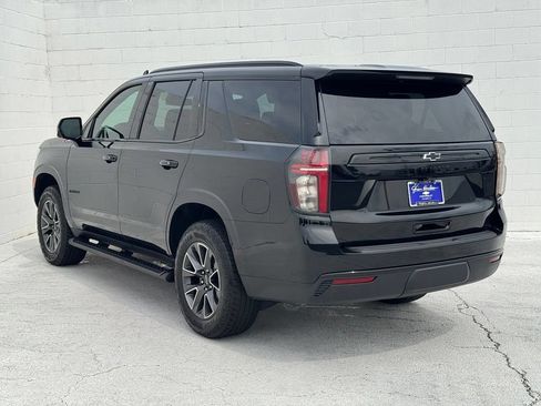 Used 2023 Chevrolet Tahoe Z71 w/ Luxury Package AWD/4WD image 12