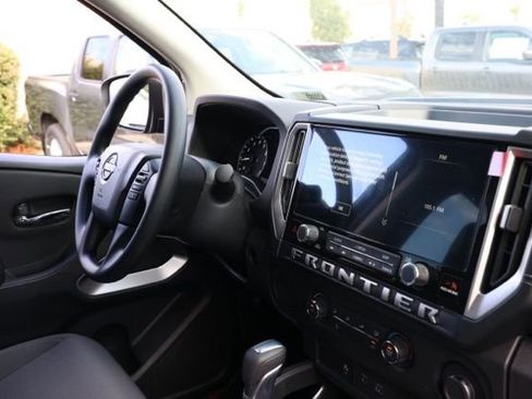 New 2026 Nissan Frontier SV w/ Tow Package image 19