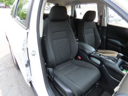 Certified 2023 Honda HR-V LX image 16