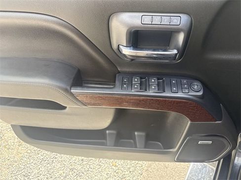 Used 2018 GMC Sierra 1500 SLT image 13