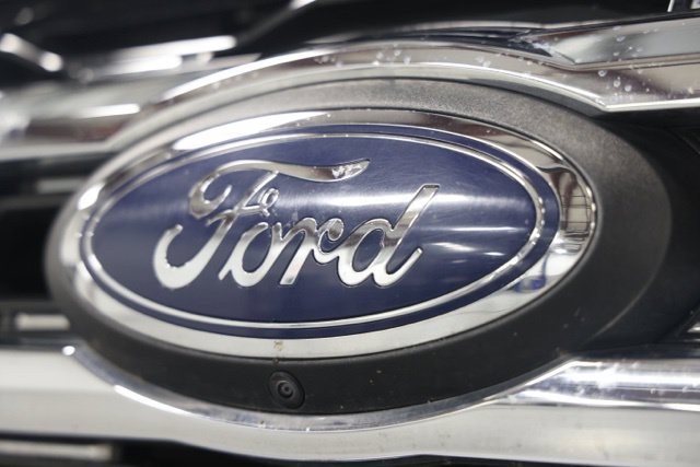 Used 2023 Ford Expedition Limited AWD/4WD image 4