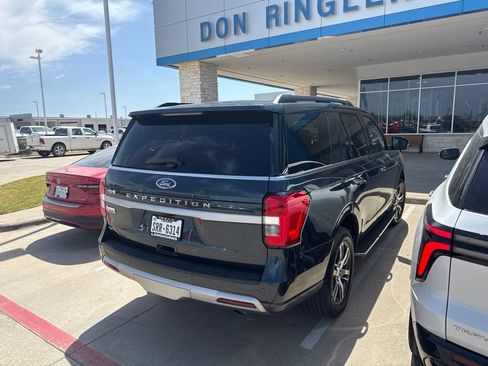 Used 2022 Ford Expedition XLT RWD image 3