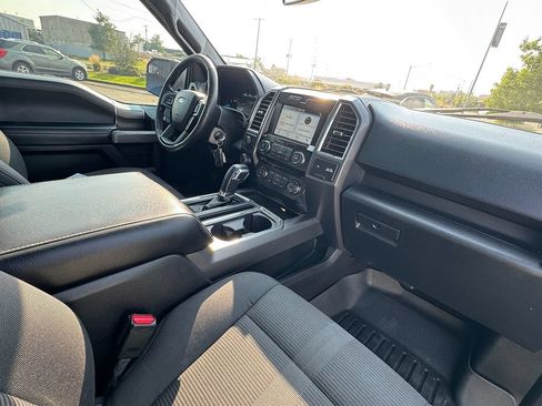 Used 2016 Ford F150 XLT w/ Equipment Group 302A Luxury AWD/4WD image 28