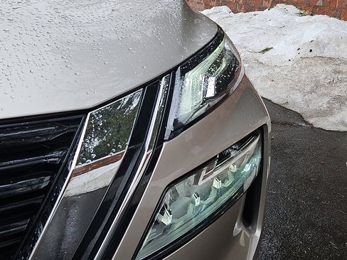 Certified 2023 Nissan Rogue Platinum w/ Platinum Premium Package image 9