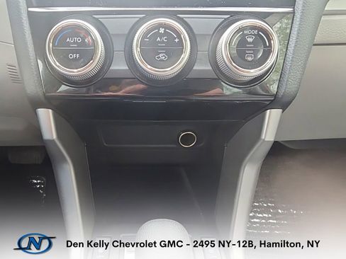 Used 2018 Subaru Forester 2.5i Premium AWD/4WD image 4