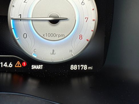 Used 2022 Hyundai Santa Fe SEL w/ Convenience + Premium Package image 17