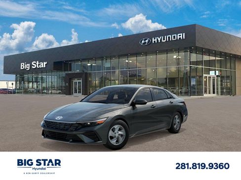 New 2026 Hyundai Elantra SE FWD image 1