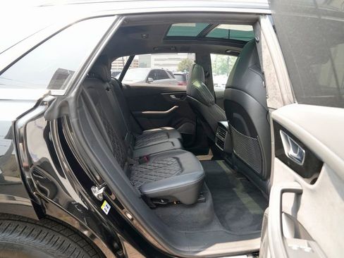 Used 2022 Audi SQ8 Prestige w/ Prestige Package image 21