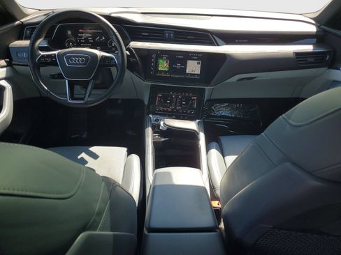 Used 2023 Audi e-tron Prestige w/ Prestige Package AWD/4WD image 10