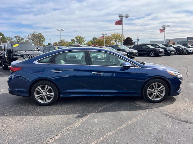 Used 2018 Hyundai Sonata Limited w/ Limited Ultimate Package 03 FWD image 4