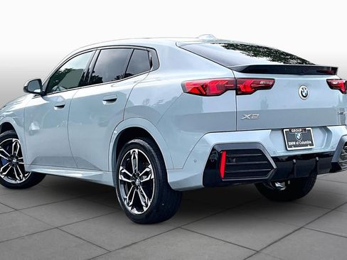 Certified 2025 BMW X2 xDrive28i w/ M Sport Package AWD/4WD image 11