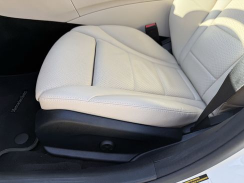 Used 2021 Mercedes-Benz C 300 Sedan image 29