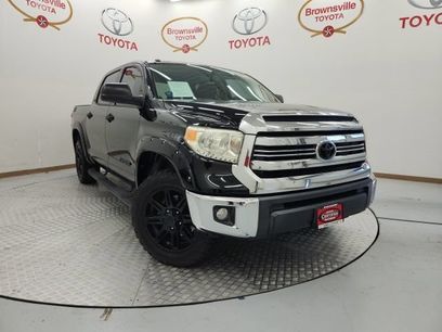Used 2017 Toyota Tundra SR5 w/ SR5 Upgrade Package