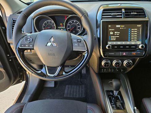 Used 2022 Mitsubishi Outlander Sport SE FWD image 10
