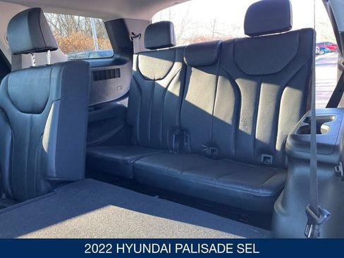Used 2022 Hyundai Palisade SEL w/ 8P Bench Seat Package AWD/4WD image 16