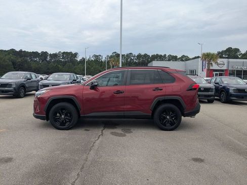 Used 2022 Toyota RAV4 XLE FWD image 6