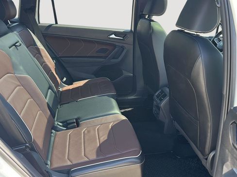 Used 2023 Volkswagen Tiguan SEL R-Line AWD/4WD image 18