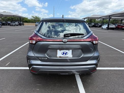 Used 2023 Nissan Kicks S FWD image 6